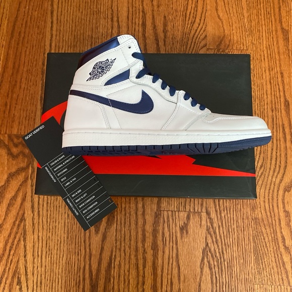 Air Jordan 1 Retro High OG 'Metallic Navy' - Picture 4 of 7